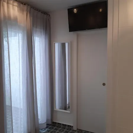 Pensión Boutique 32 *