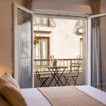 Boutique 32 Guest house