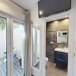Boutique 32